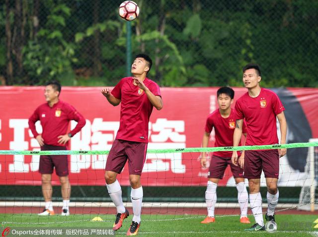 chinese体育生裸体gay网站