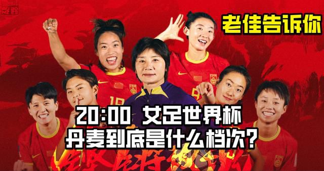 穿扒开跪着让客人打屁股