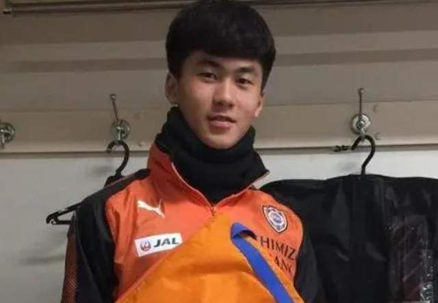 春季行骗天下